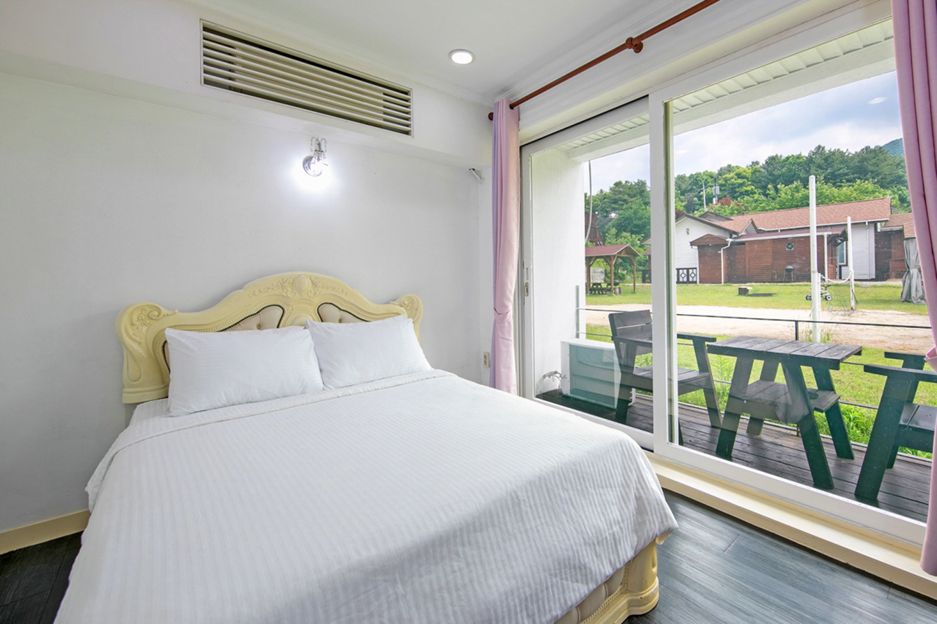 Nami Island O2 Pension