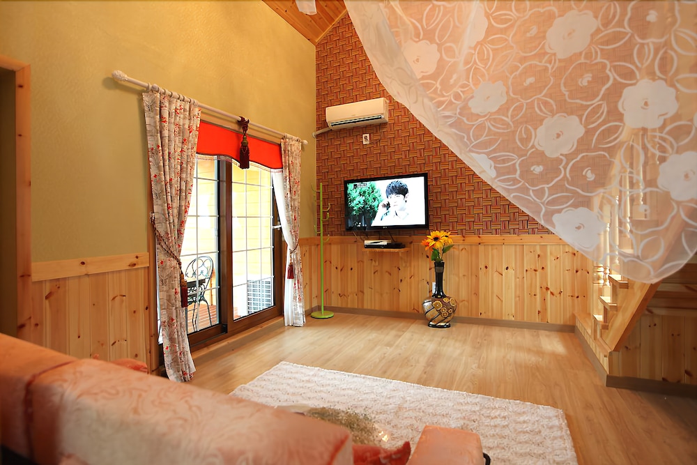 Popcorn House Pension