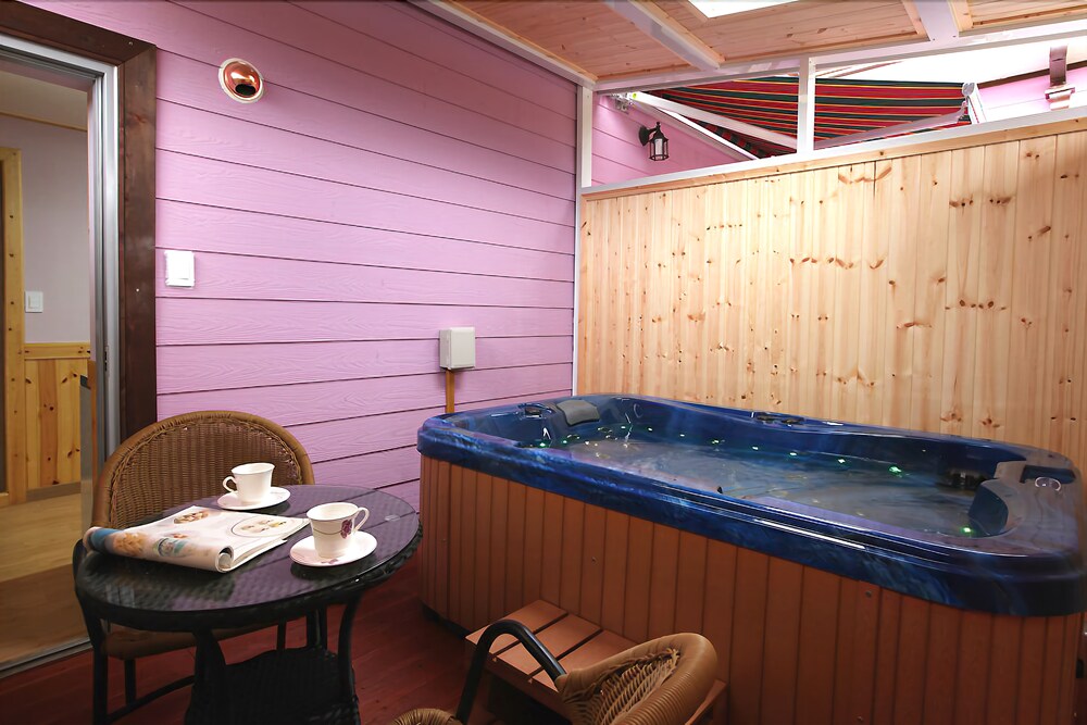 Popcorn House Pension