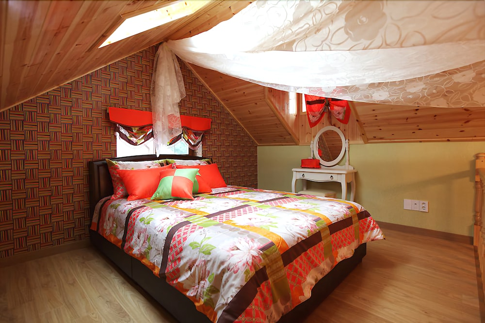 Popcorn House Pension