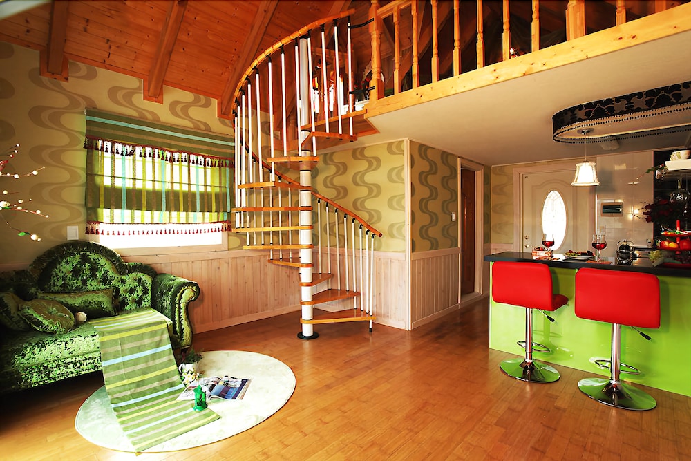 Popcorn House Pension