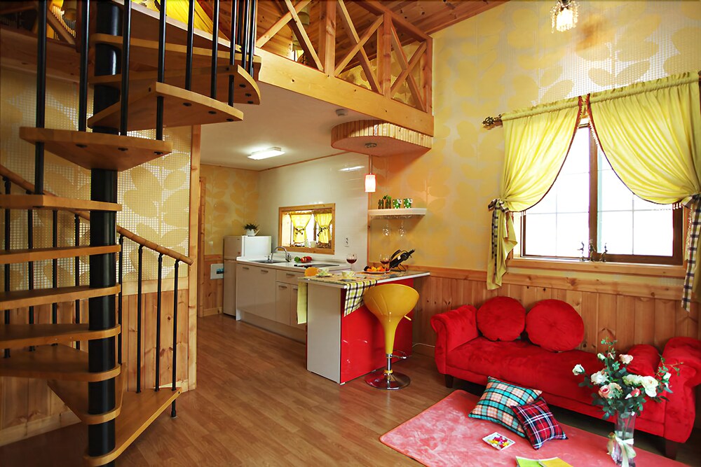 Popcorn House Pension