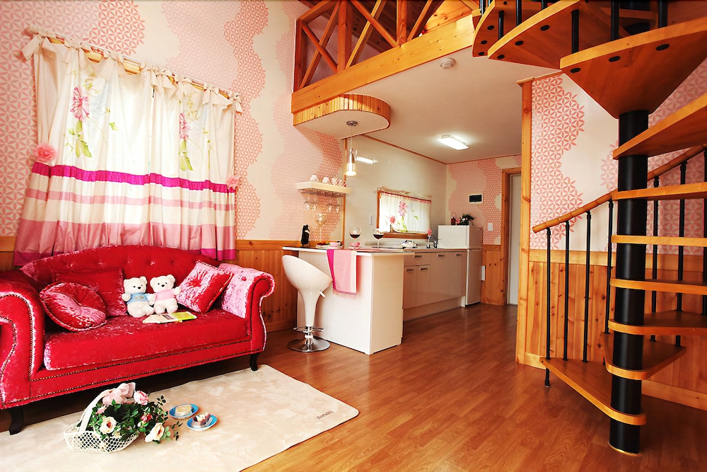 Popcorn House Pension