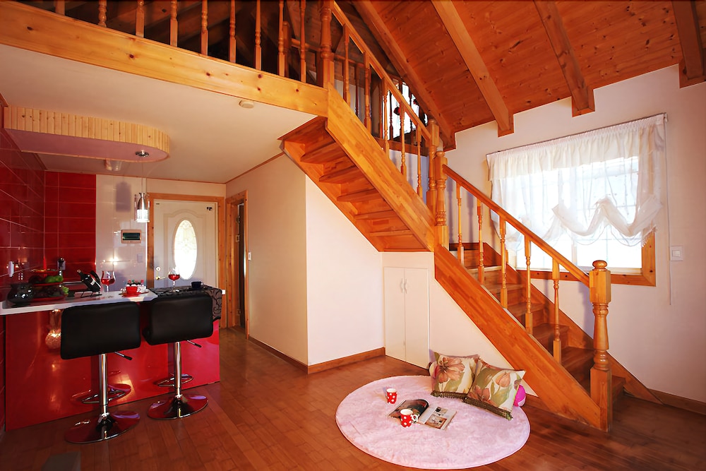 Popcorn House Pension