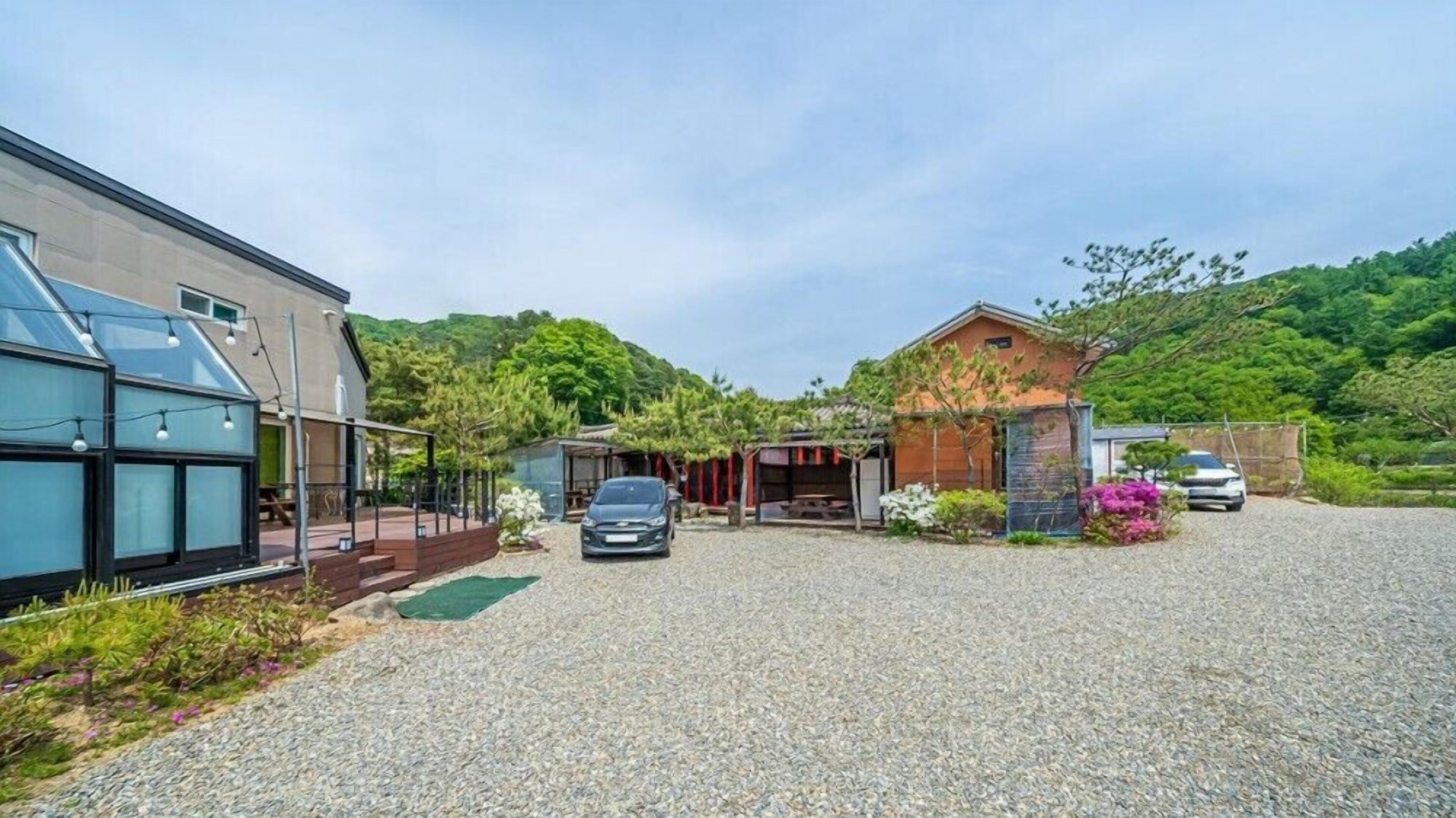 Romain Pension
