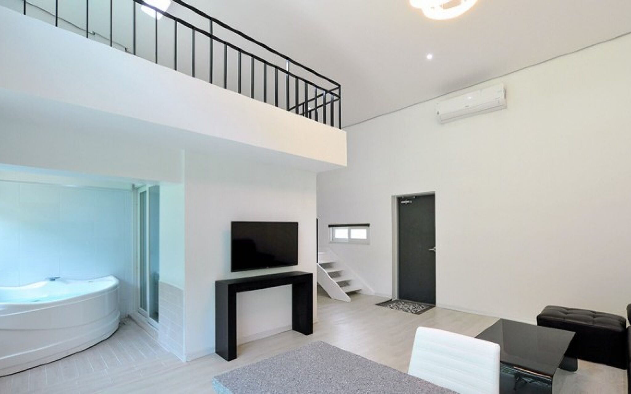 Secret Moon Pension