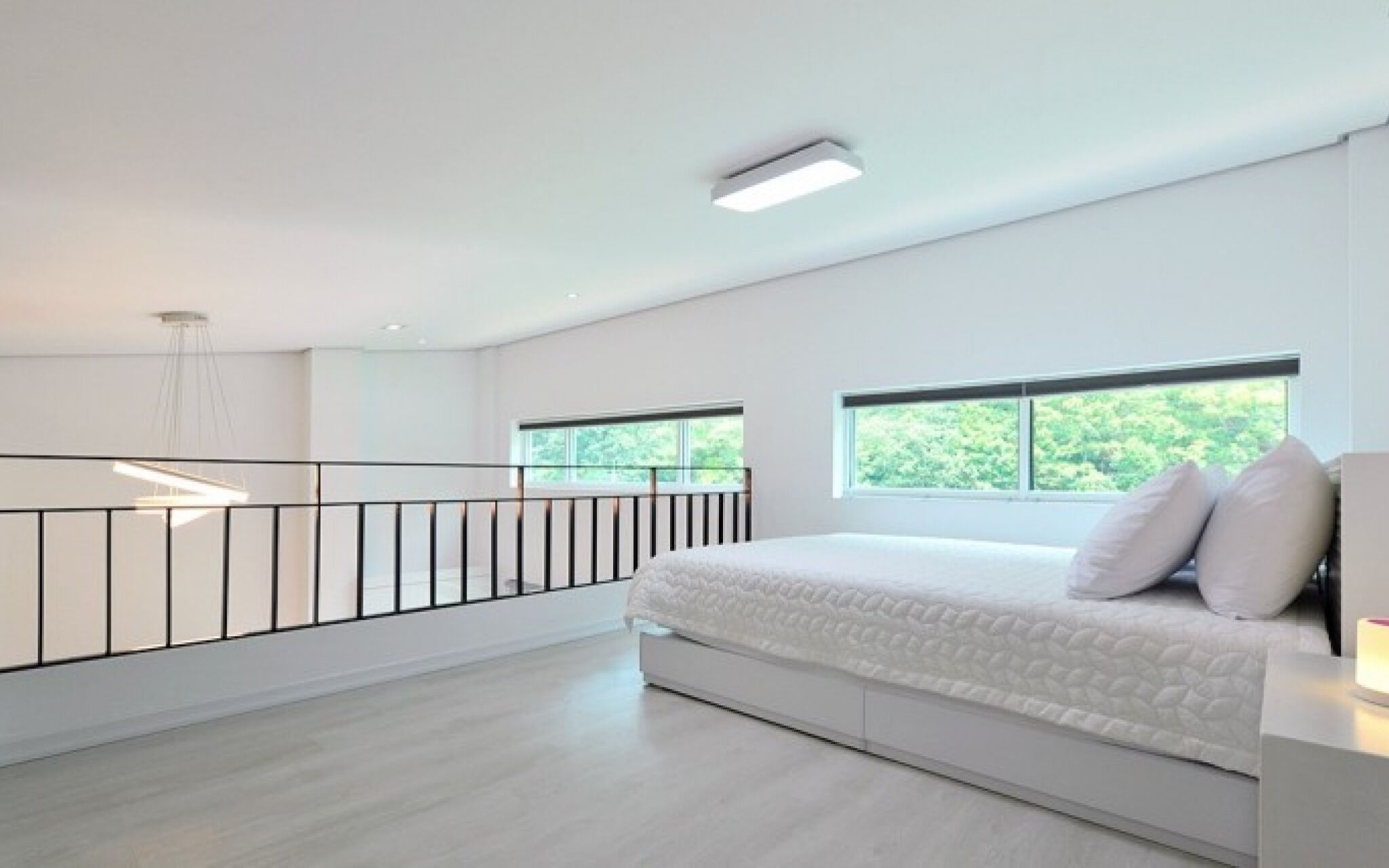 Secret Moon Pension