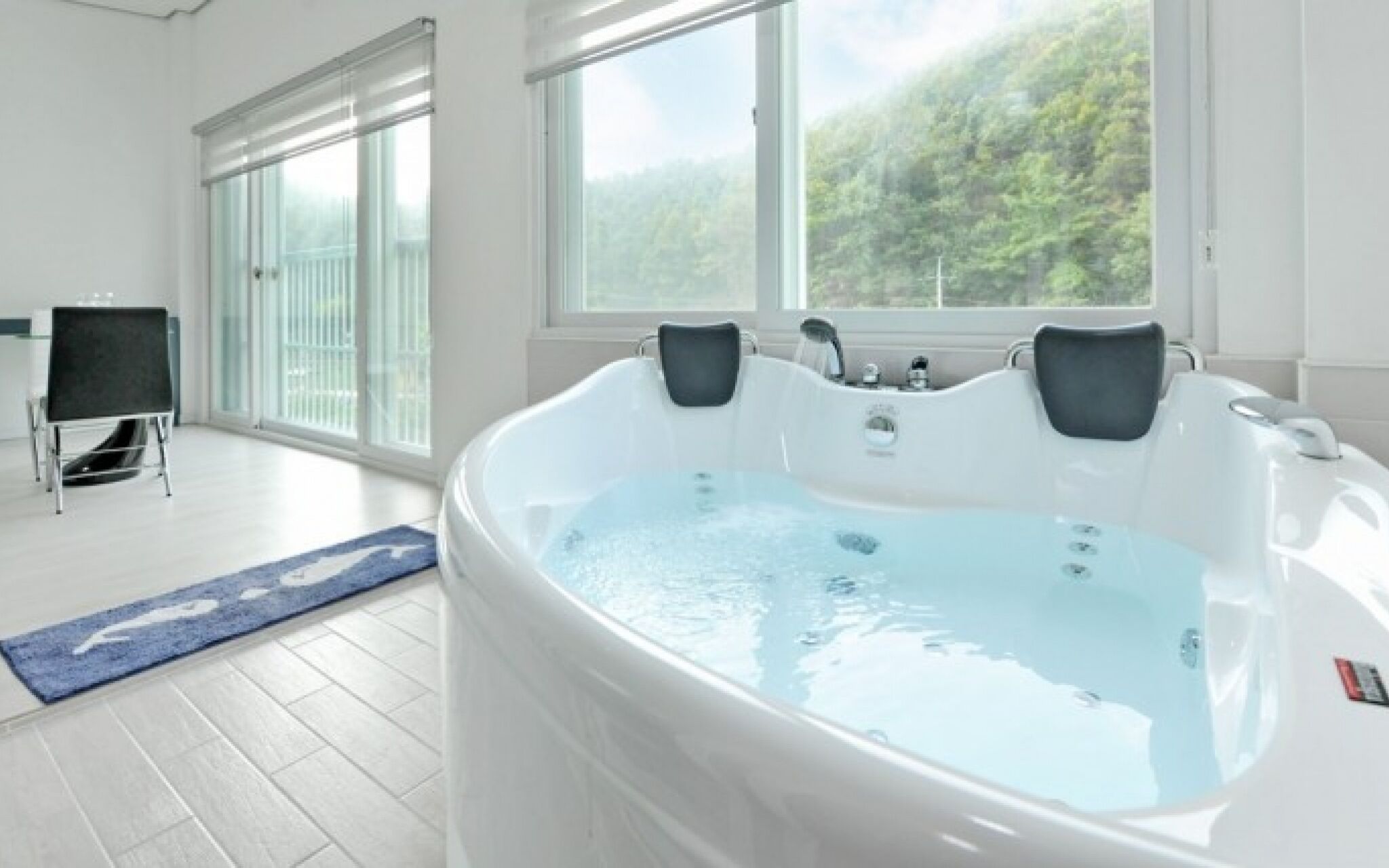 Secret Moon Pension