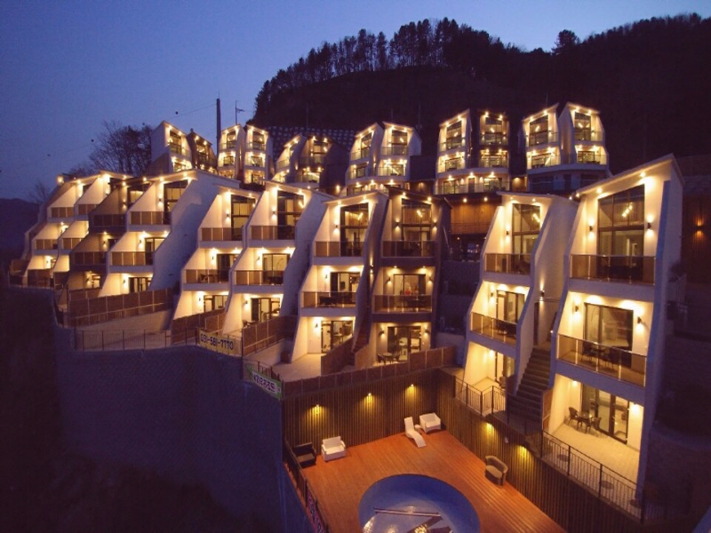 W Jiwoo Resort