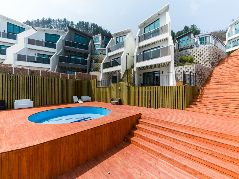 W Jiwoo Resort