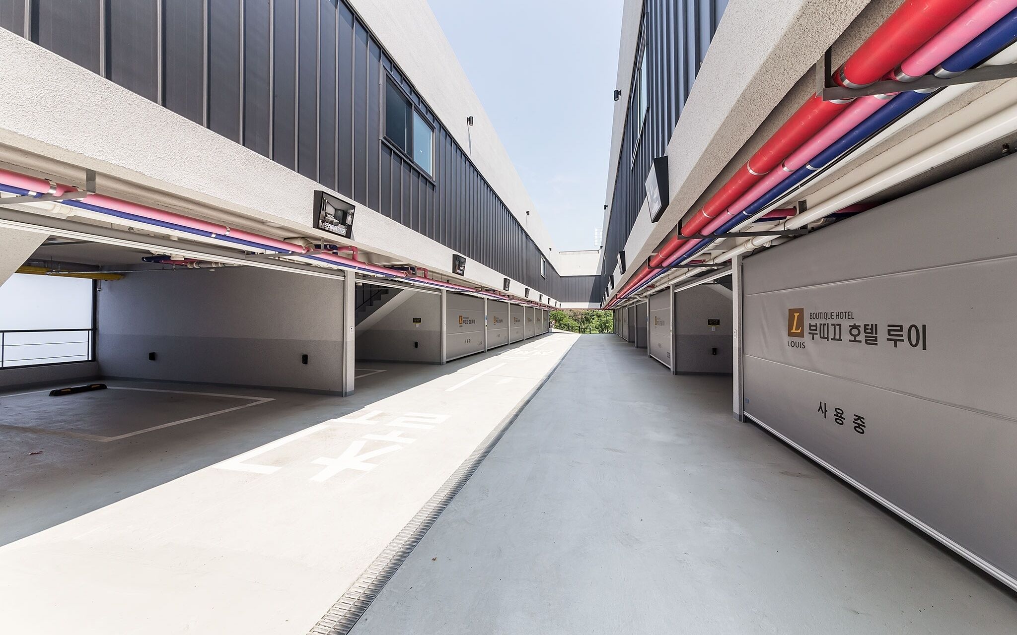 Gimpo Drive-in B-faced Hotel Louis