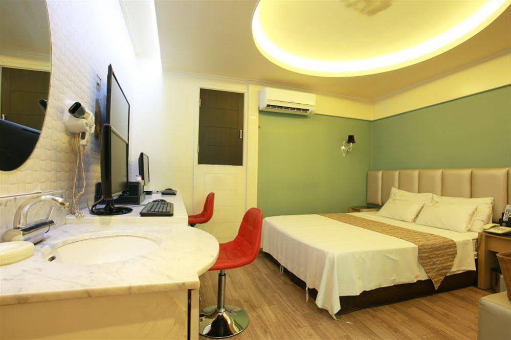 Muse Motel
