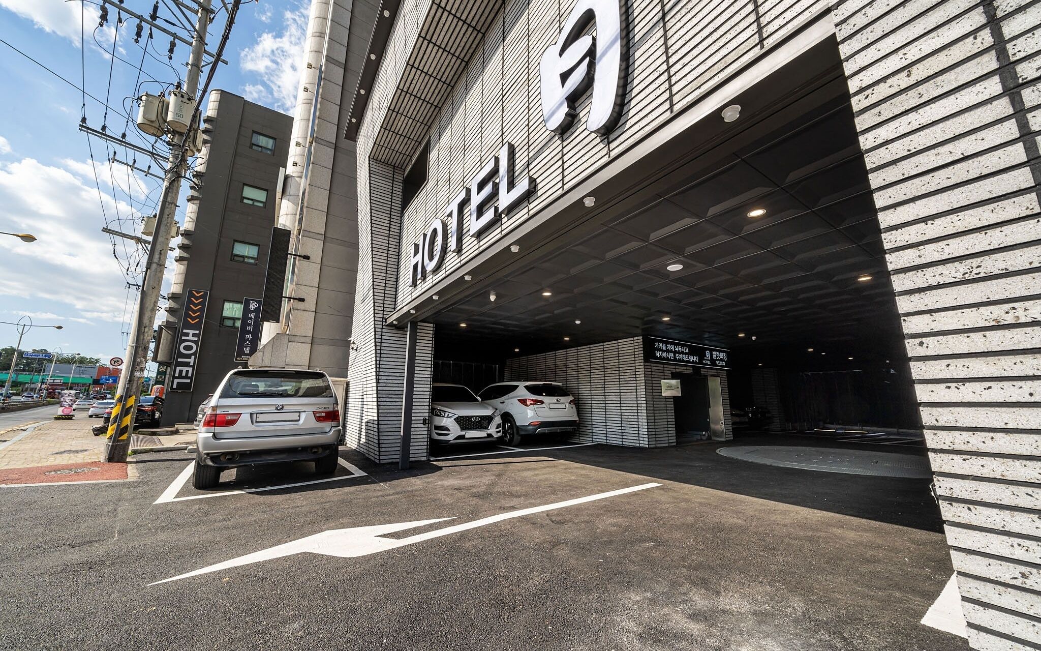 Goyang Stay Bishop Hotel