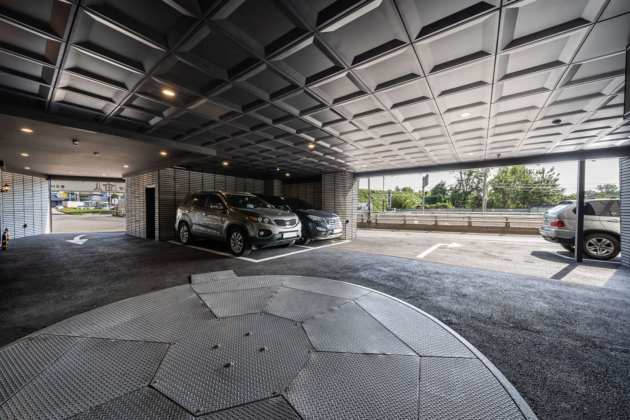 Goyang Stay Bishop Hotel