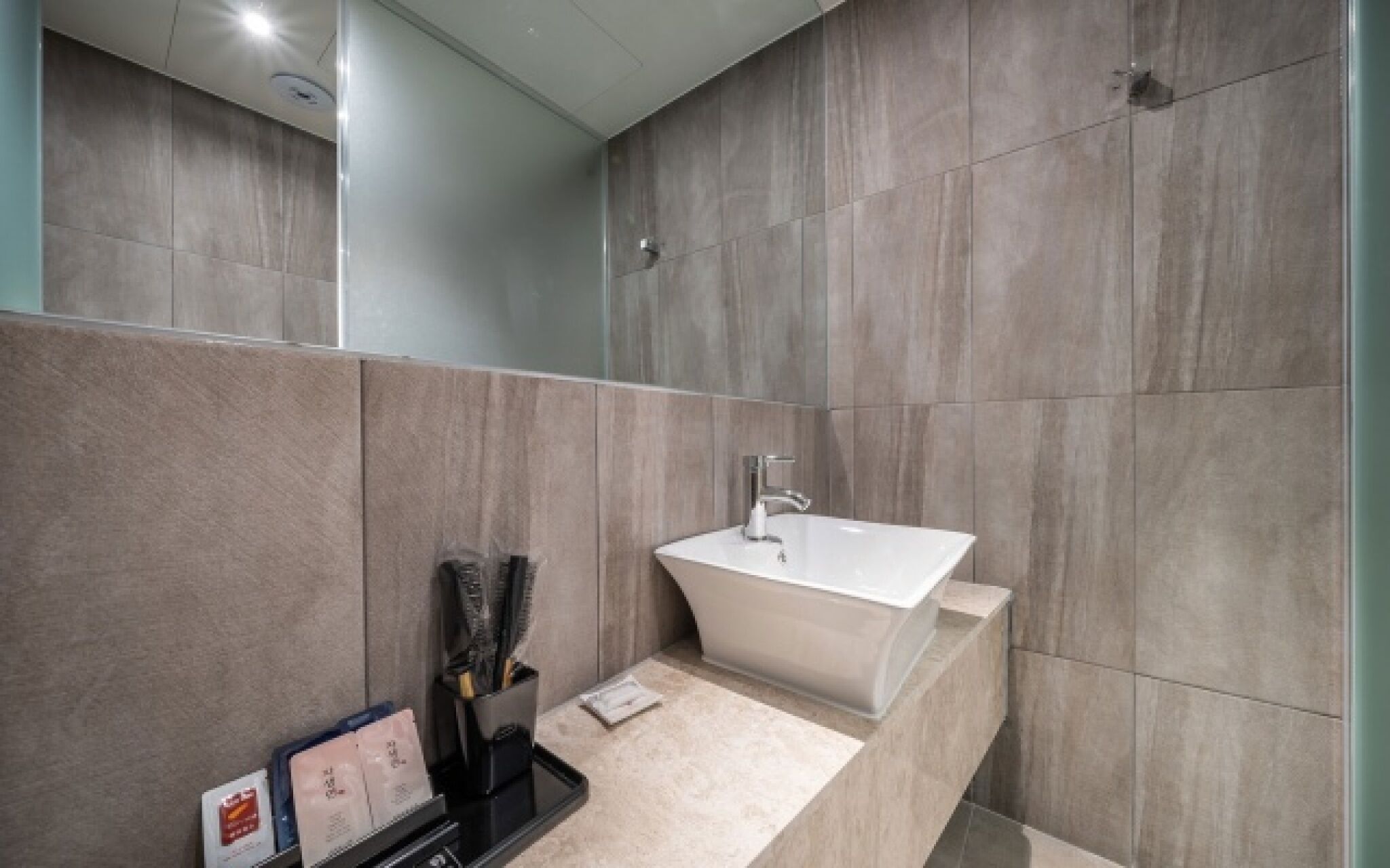 Goyang Stay Bishop Hotel