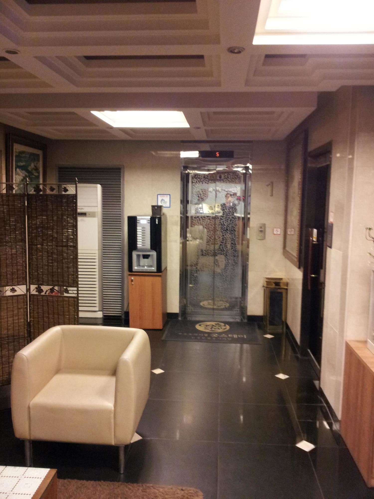 Hotel Millennium