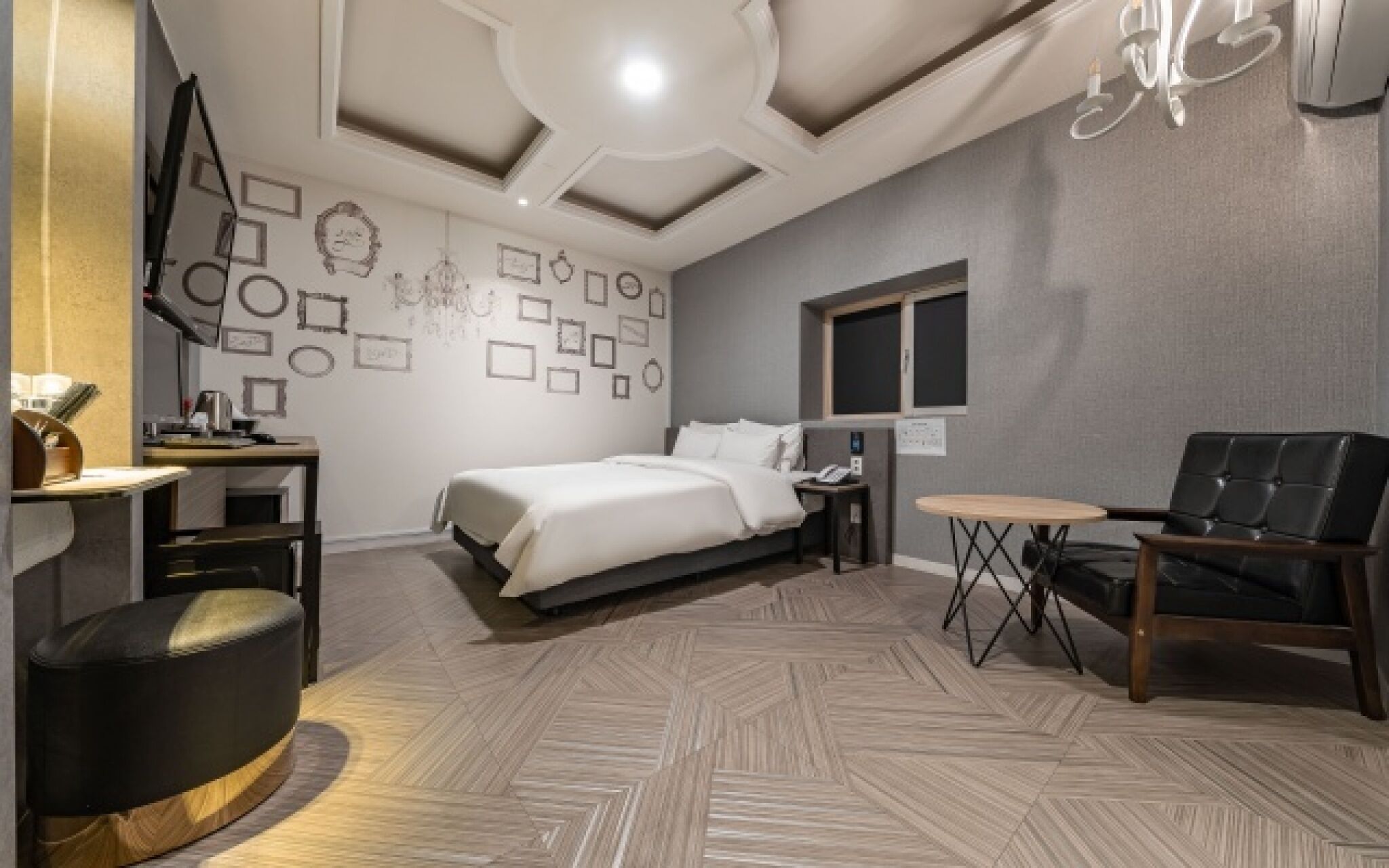 Ilsan Wainscot Hotel