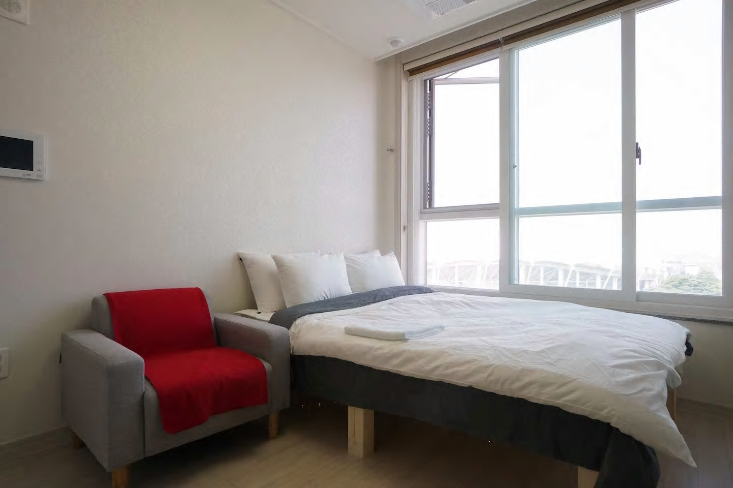 Onemount Residence