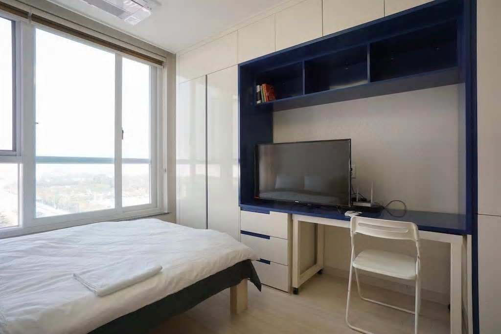 Onemount Residence