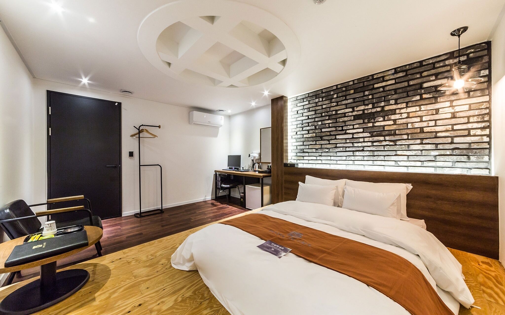 Sanbon Hotel in Cafe