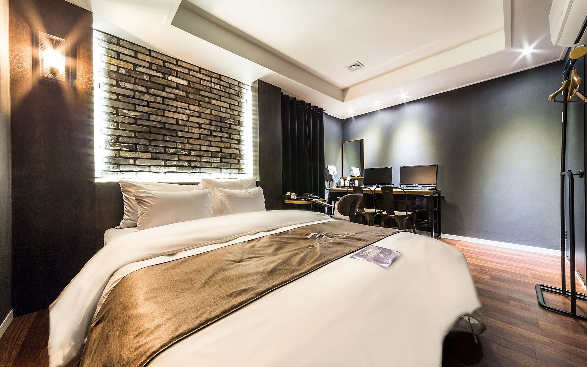 Sanbon Hotel in Cafe