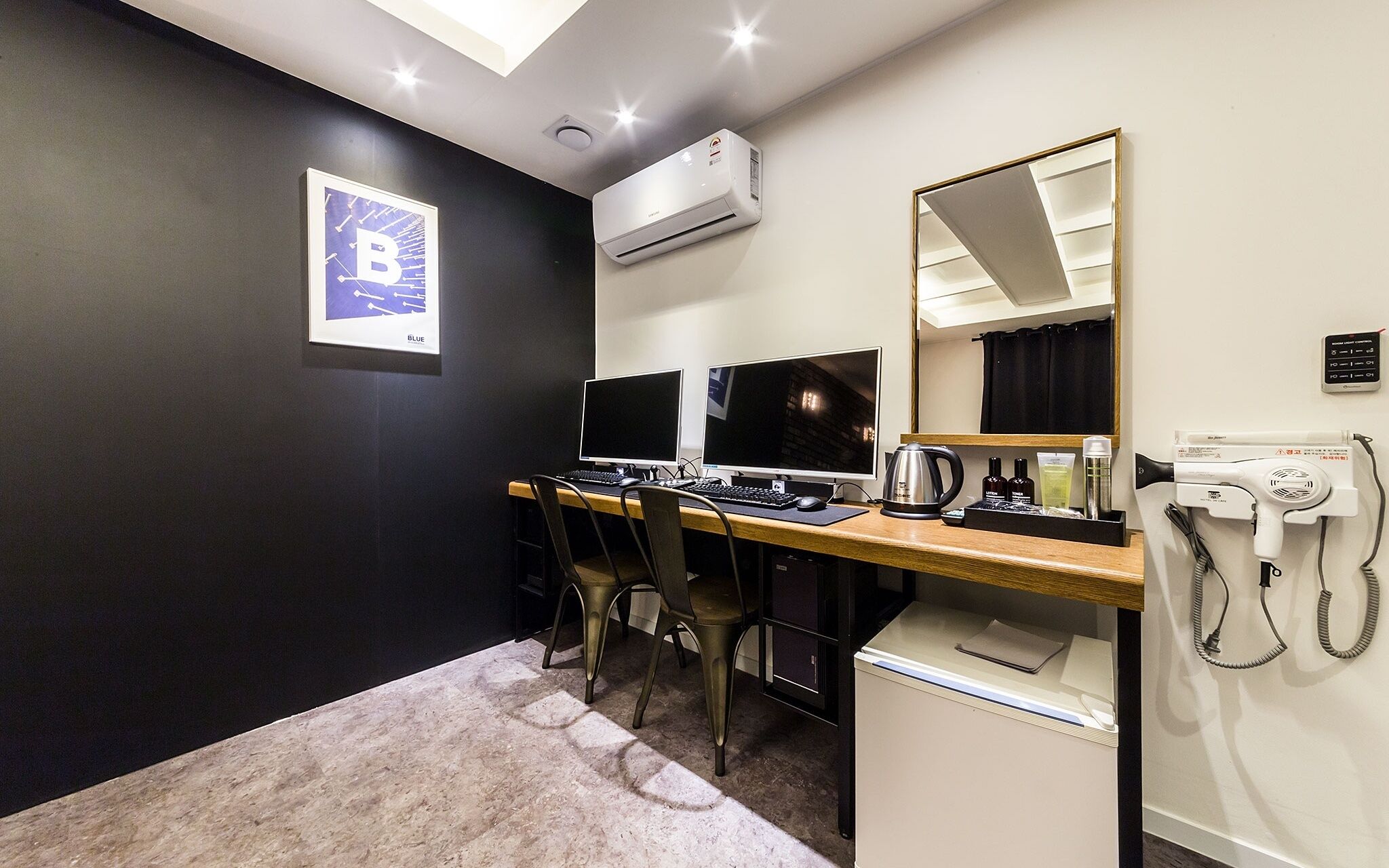 Sanbon Hotel in Cafe