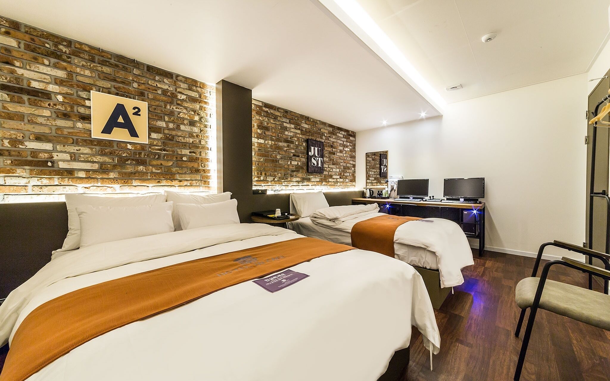 Sanbon Hotel in Cafe