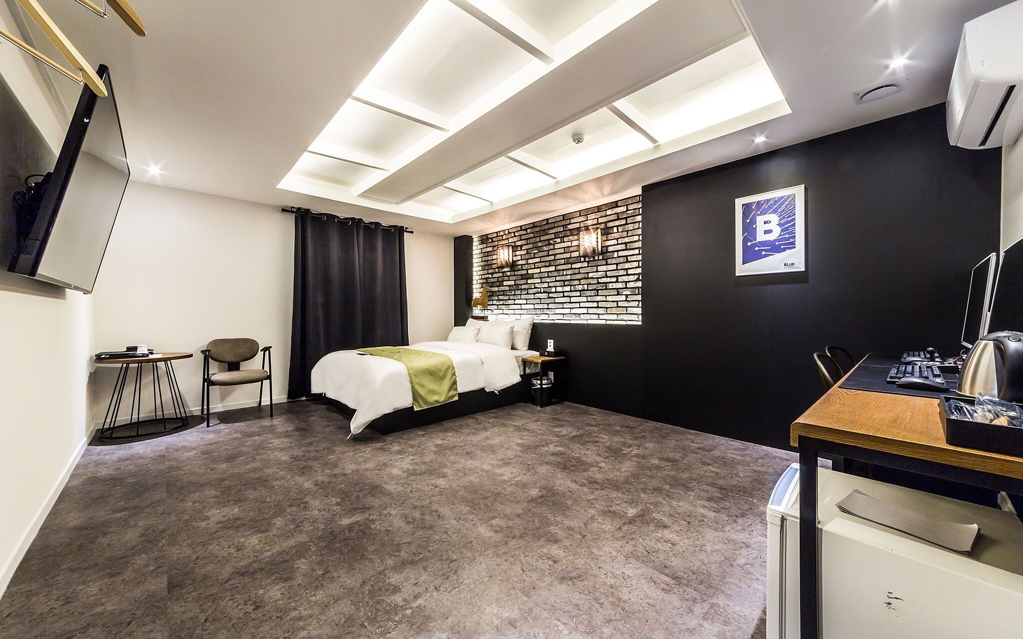 Sanbon Hotel in Cafe