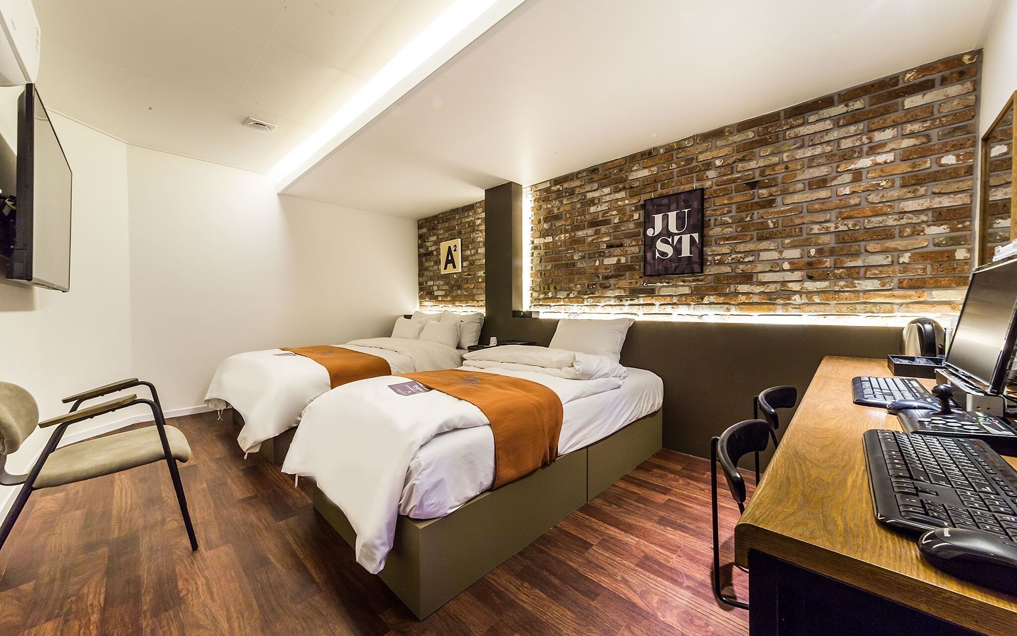 Sanbon Hotel in Cafe