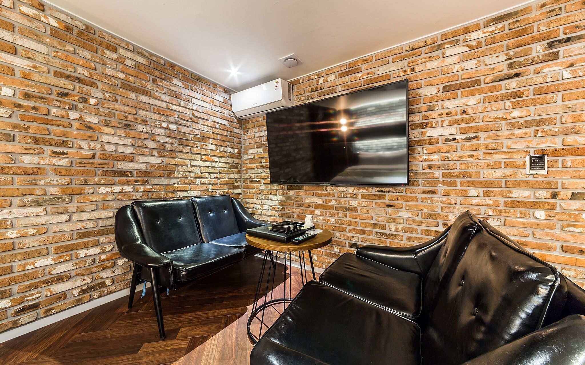 Sanbon Hotel in Cafe