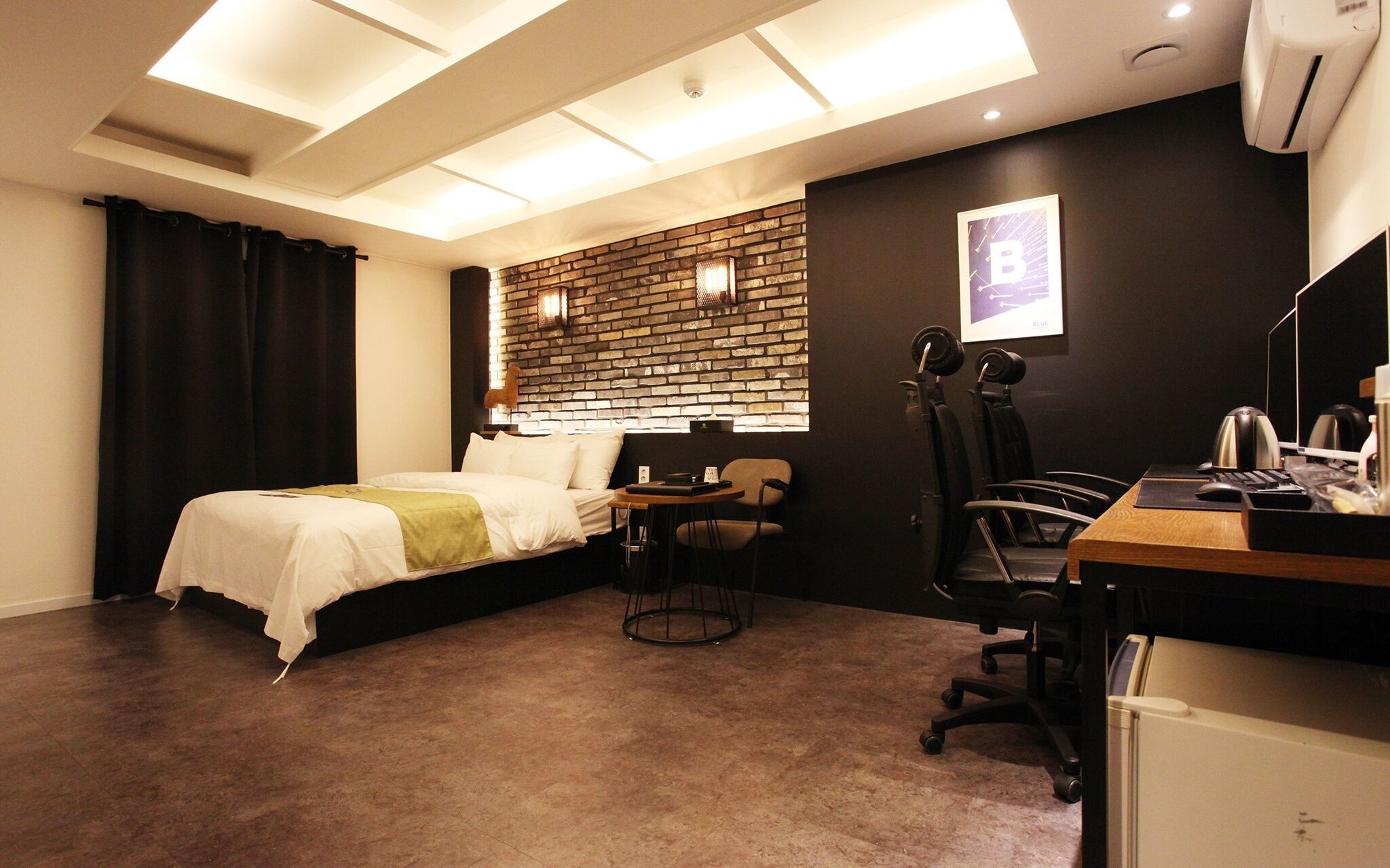 Sanbon Hotel in Cafe