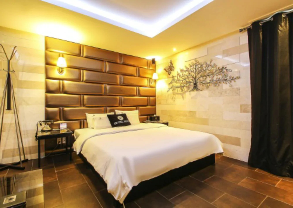 Luce Hotel