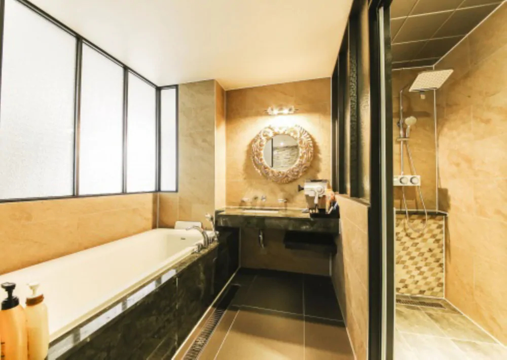 Luce Hotel