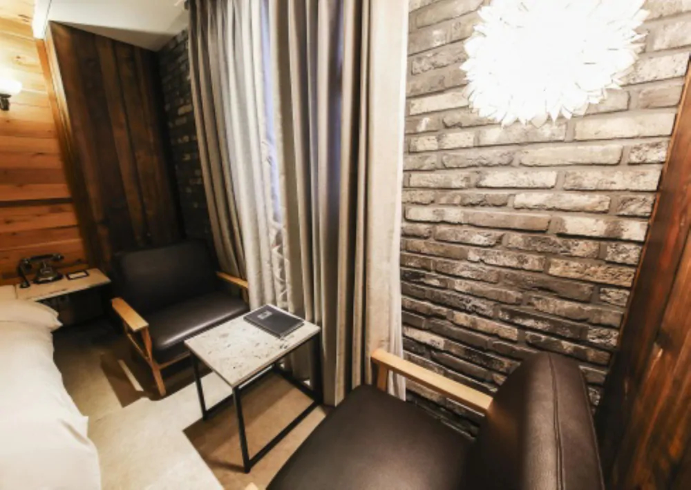 Luce Hotel