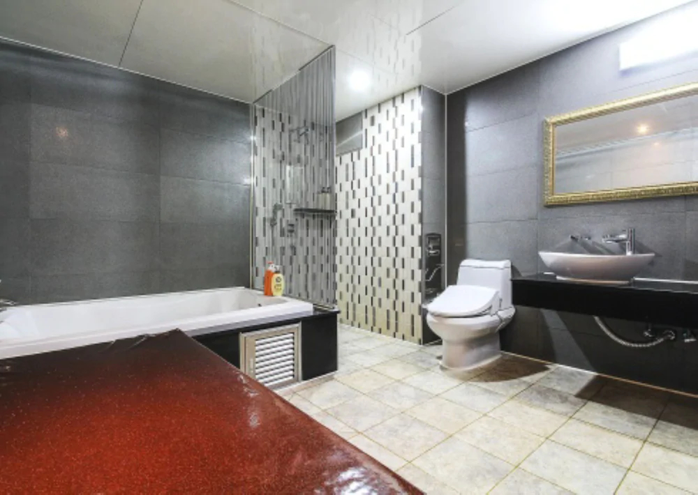 Luce Hotel