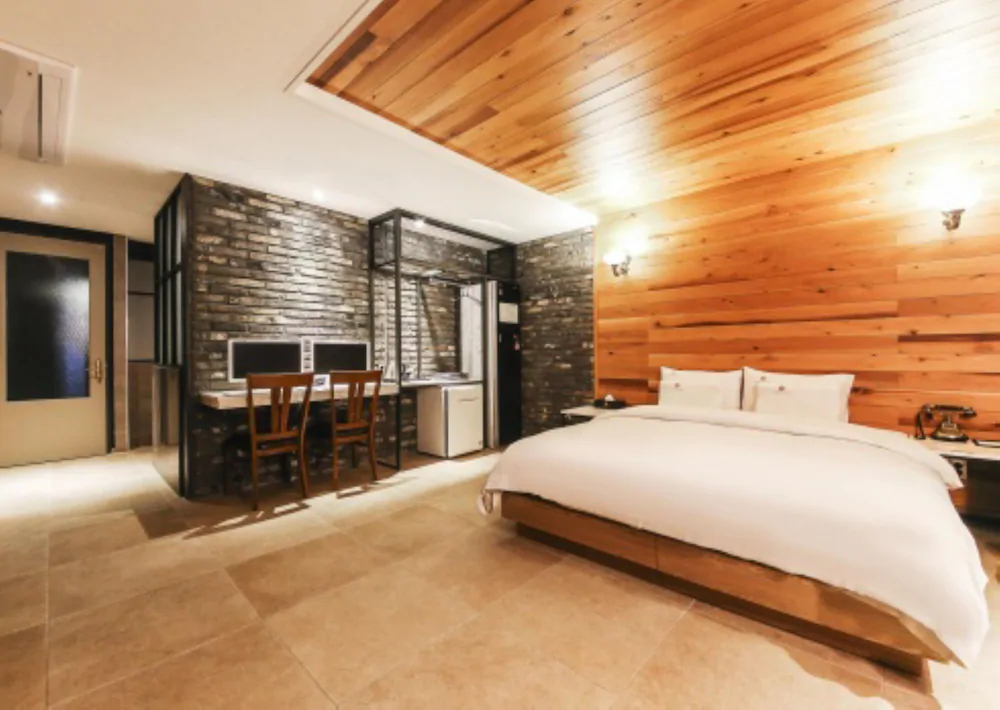 Luce Hotel