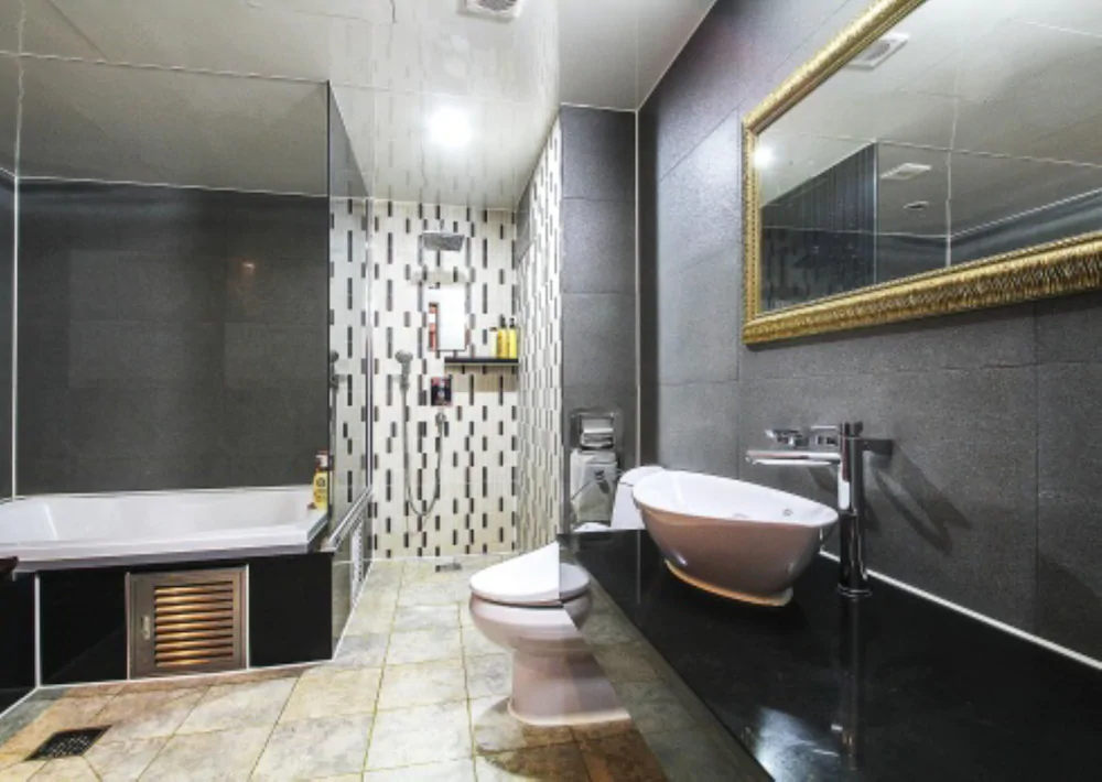 Luce Hotel