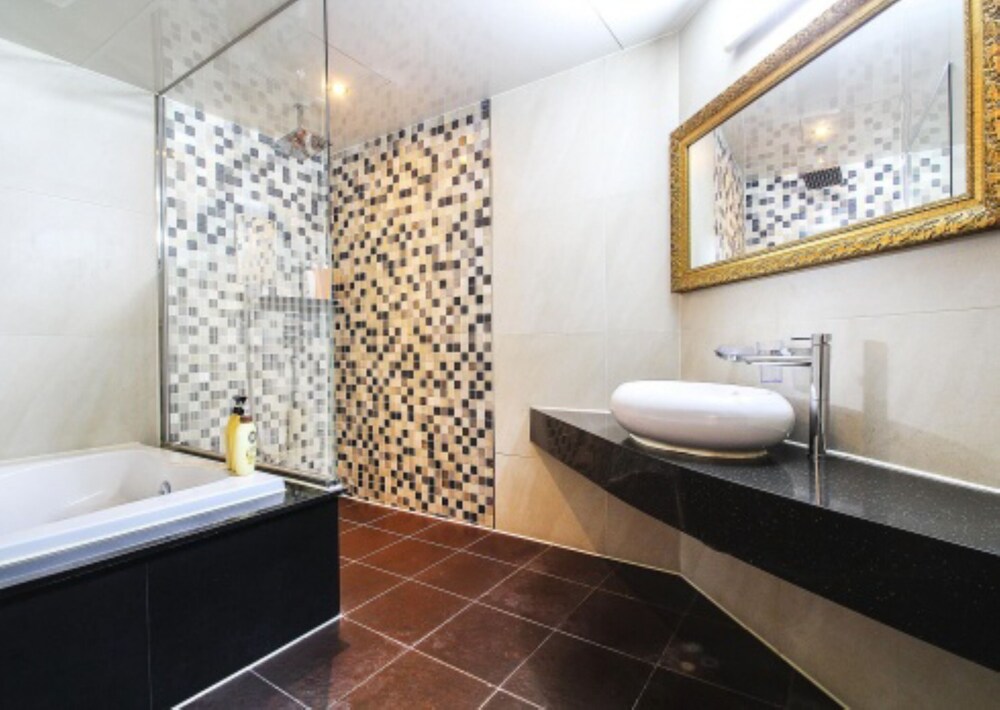 Luce Hotel