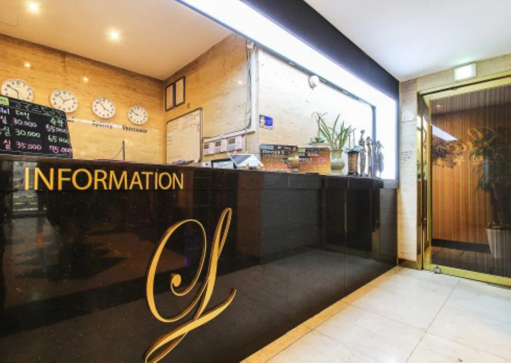 Luce Hotel