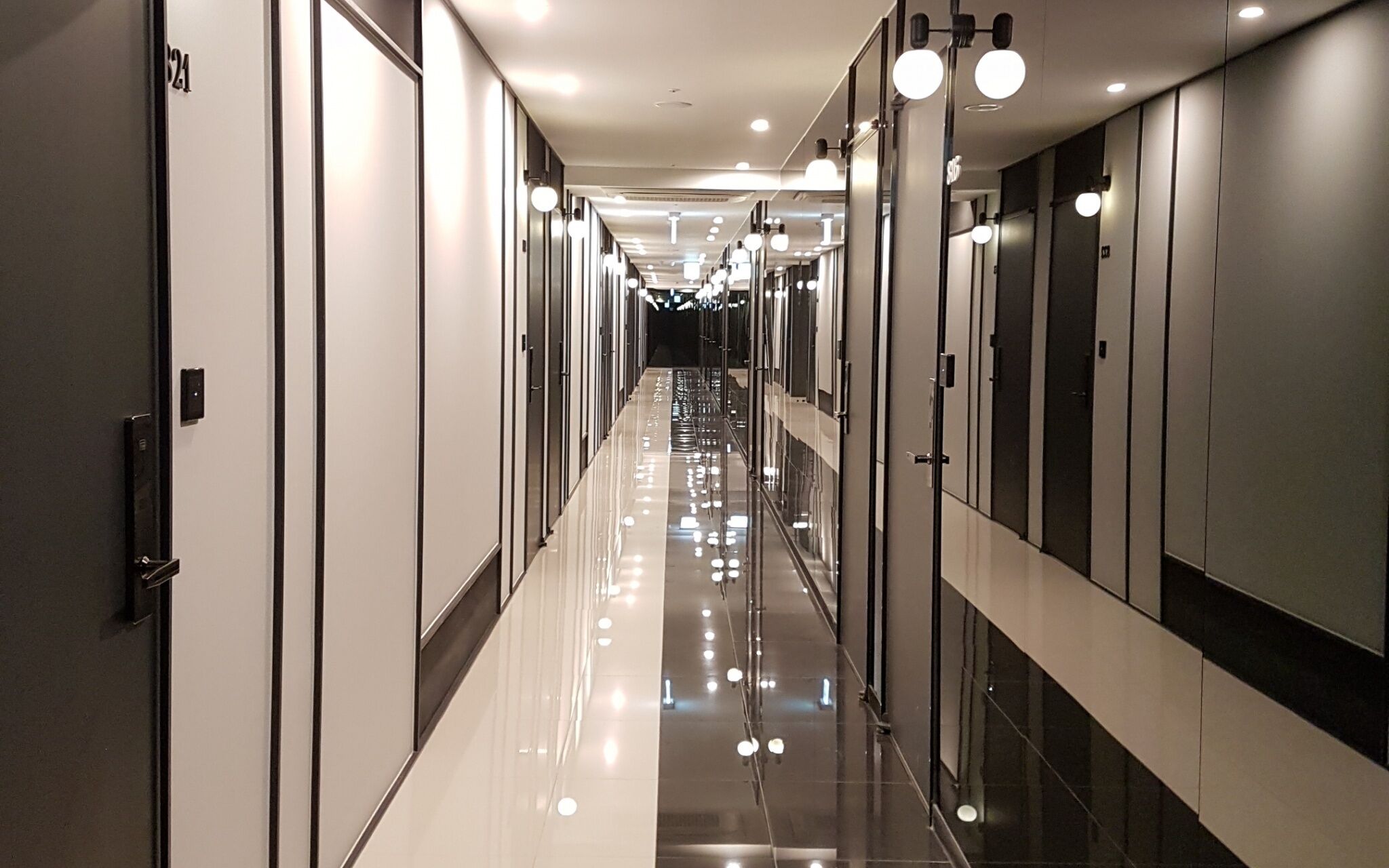 Hanam Alice Next Door