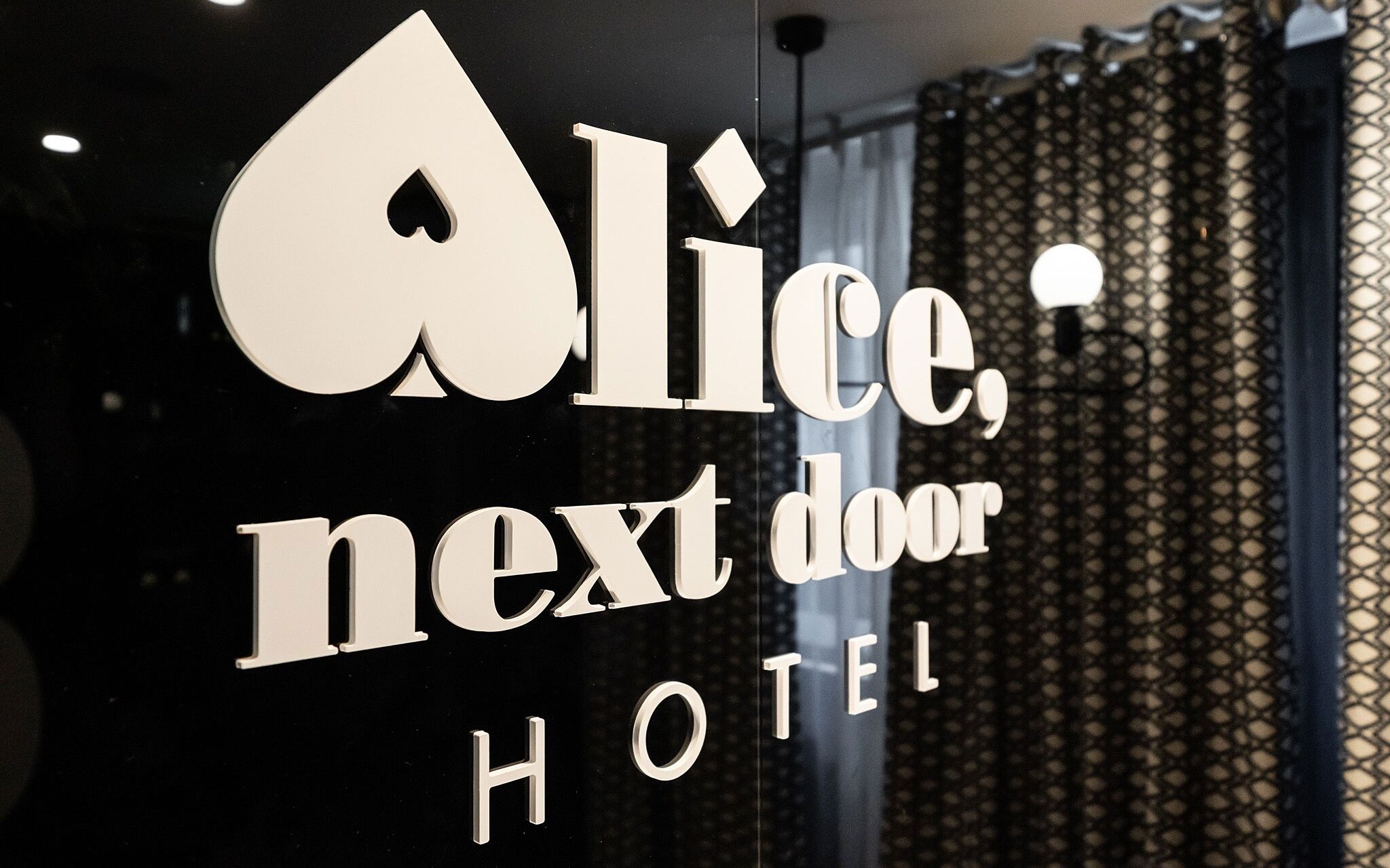 Hanam Alice Next Door