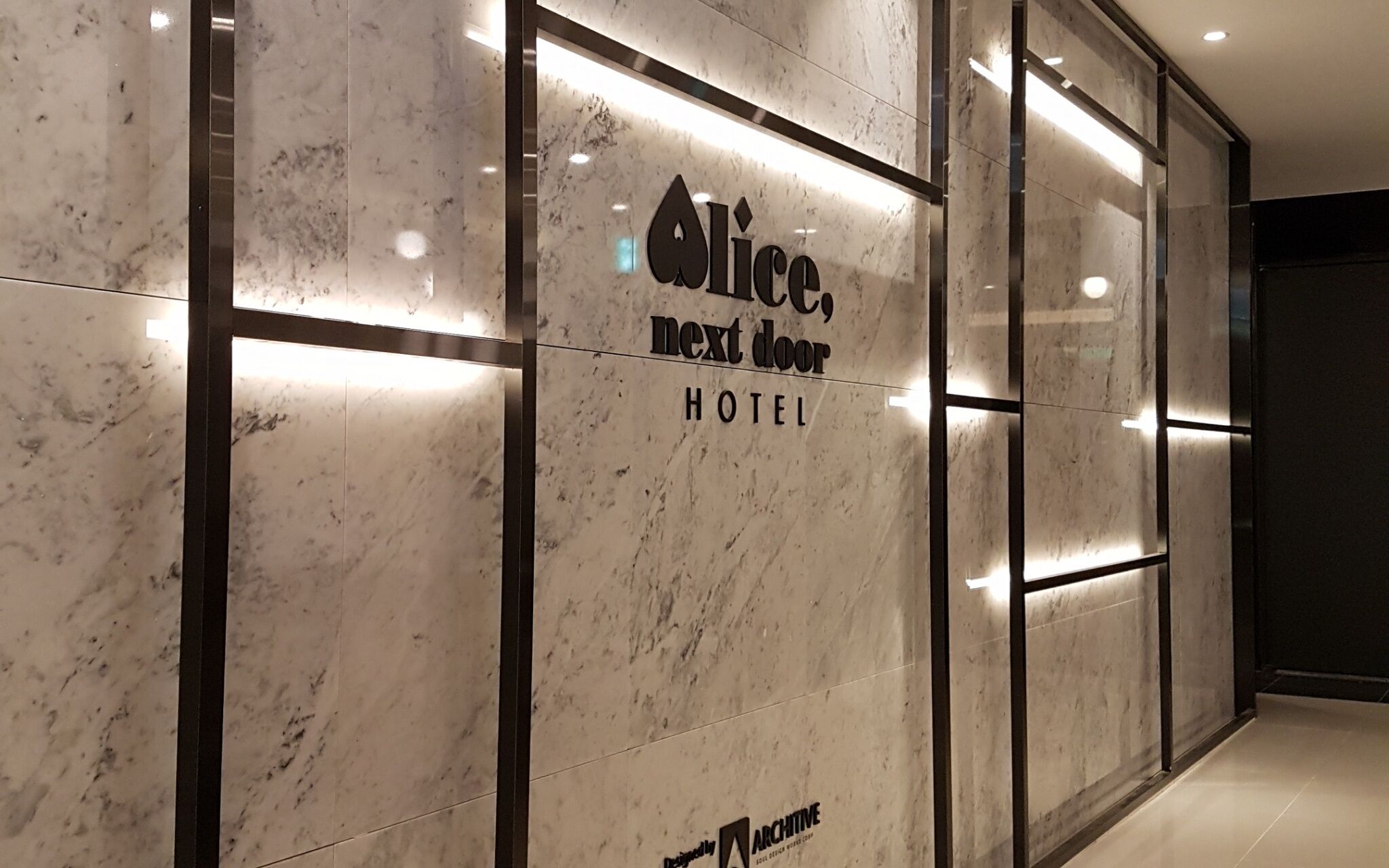 Hanam Alice Next Door