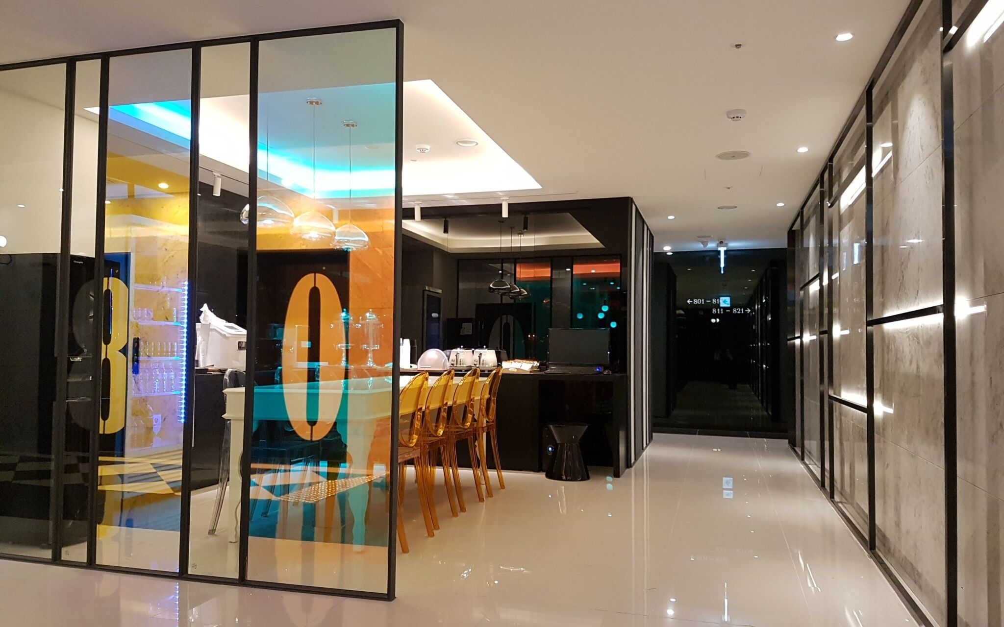 Hanam Alice Next Door