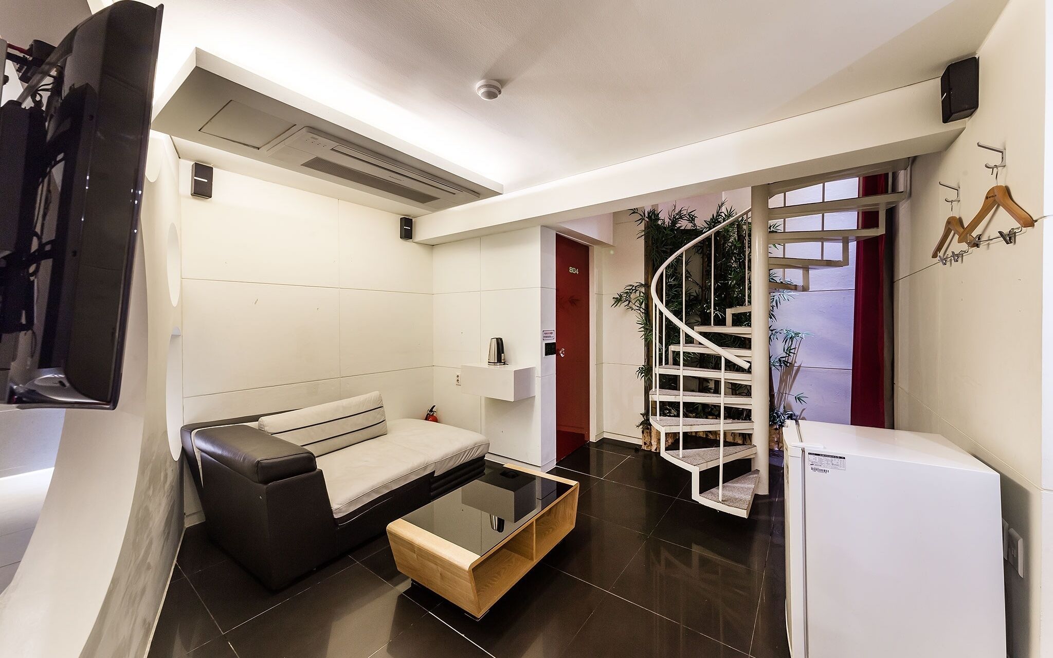 Hanam Lucy Hotel