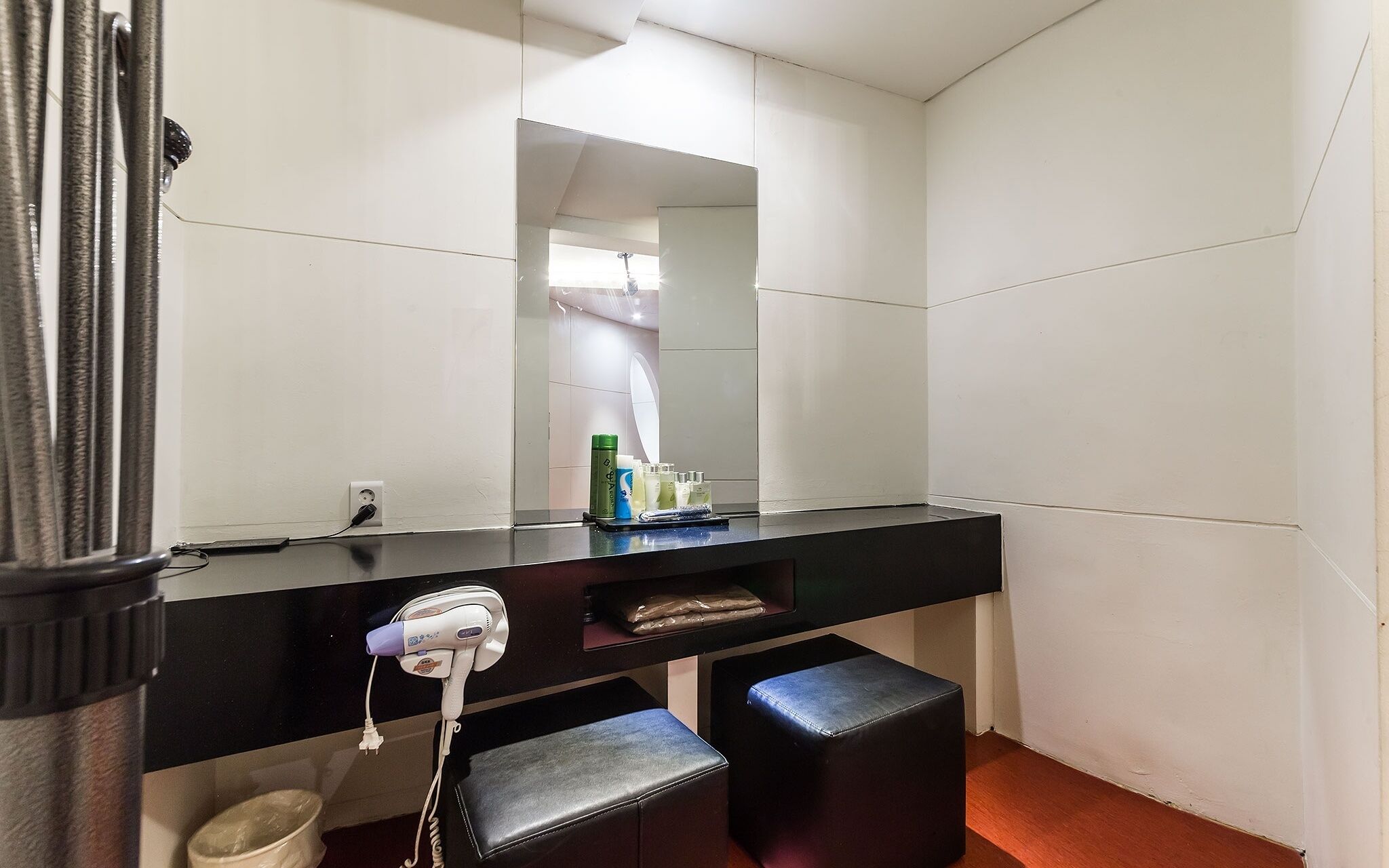 Hanam Lucy Hotel