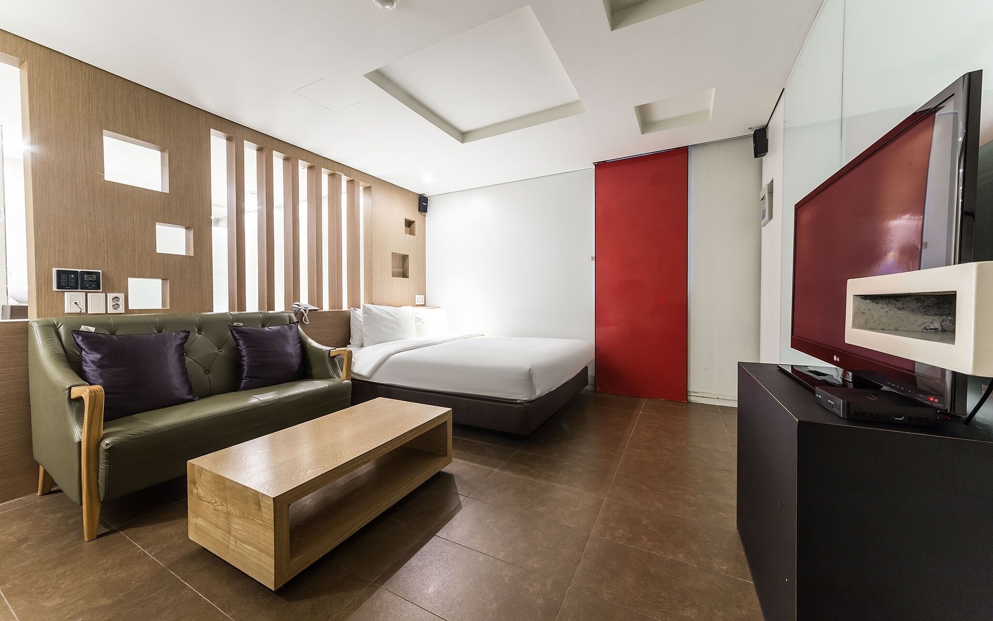 Hanam Lucy Hotel