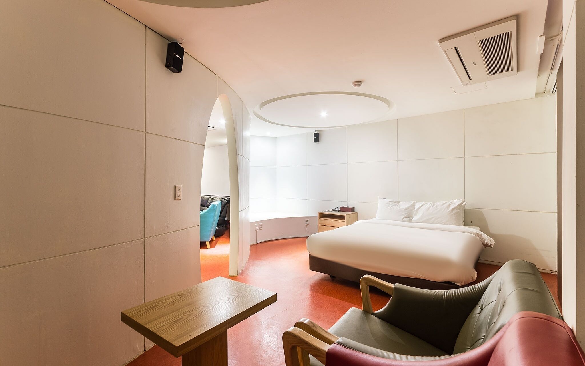 Hanam Lucy Hotel