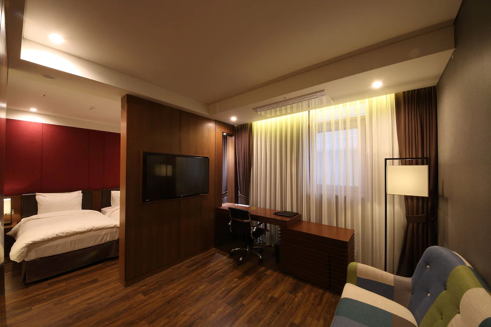 Benikea The H Hotel