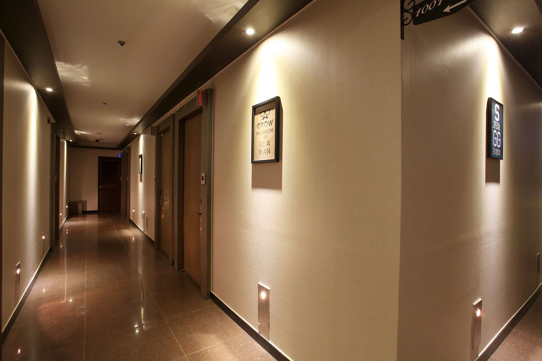 Chelsea The Premium Hotel