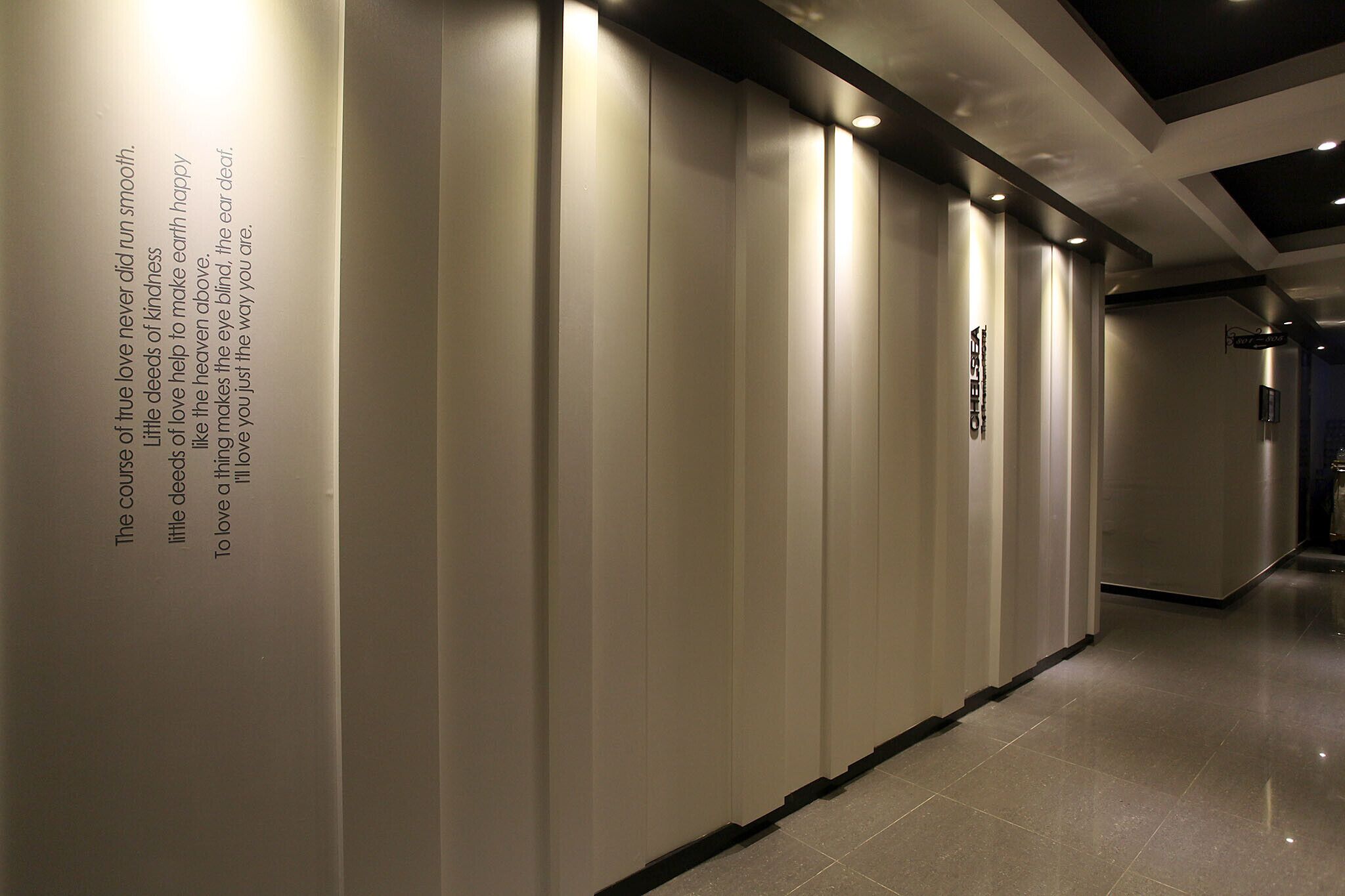 Chelsea The Premium Hotel